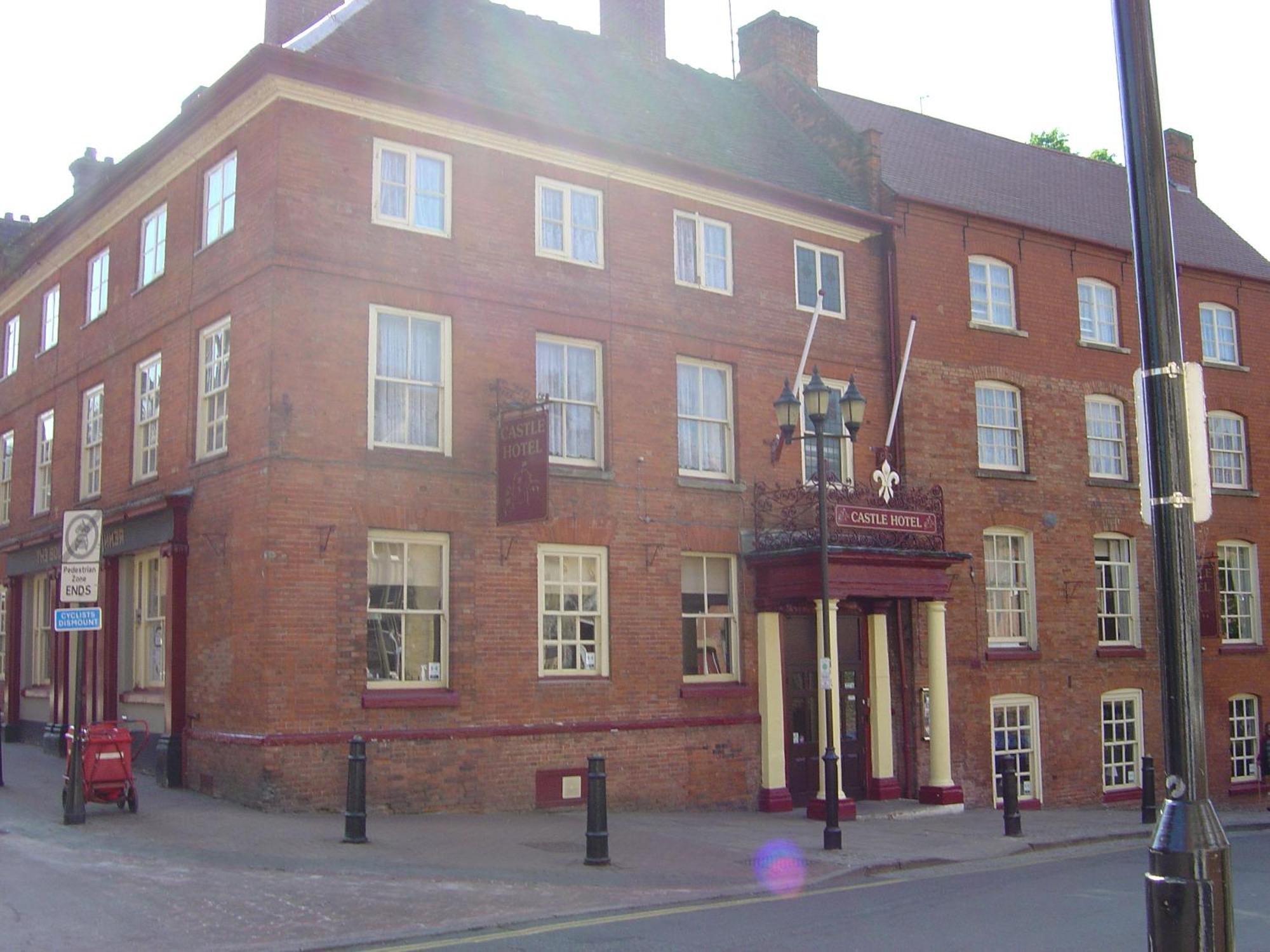 Castle Hotel Tamworth Exteriör bild