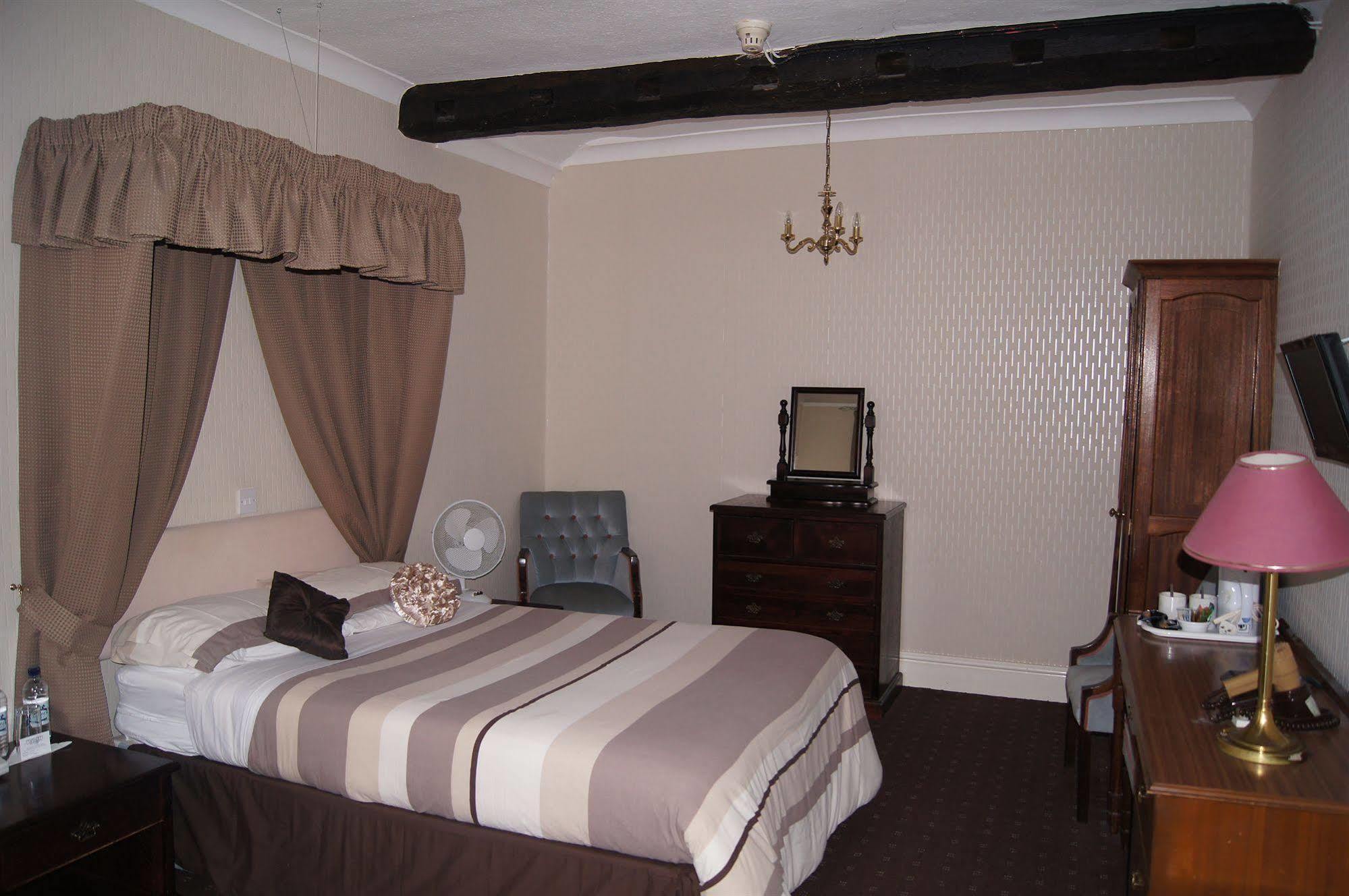 Castle Hotel Tamworth Exteriör bild
