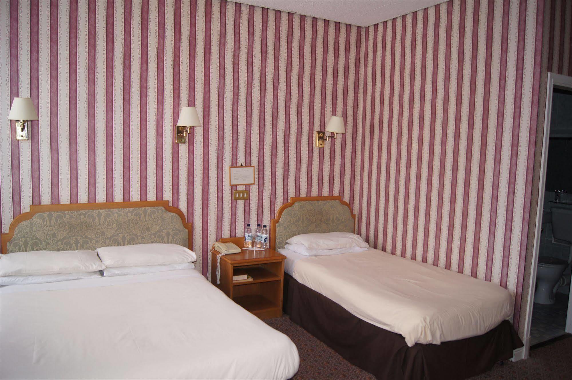 Castle Hotel Tamworth Exteriör bild
