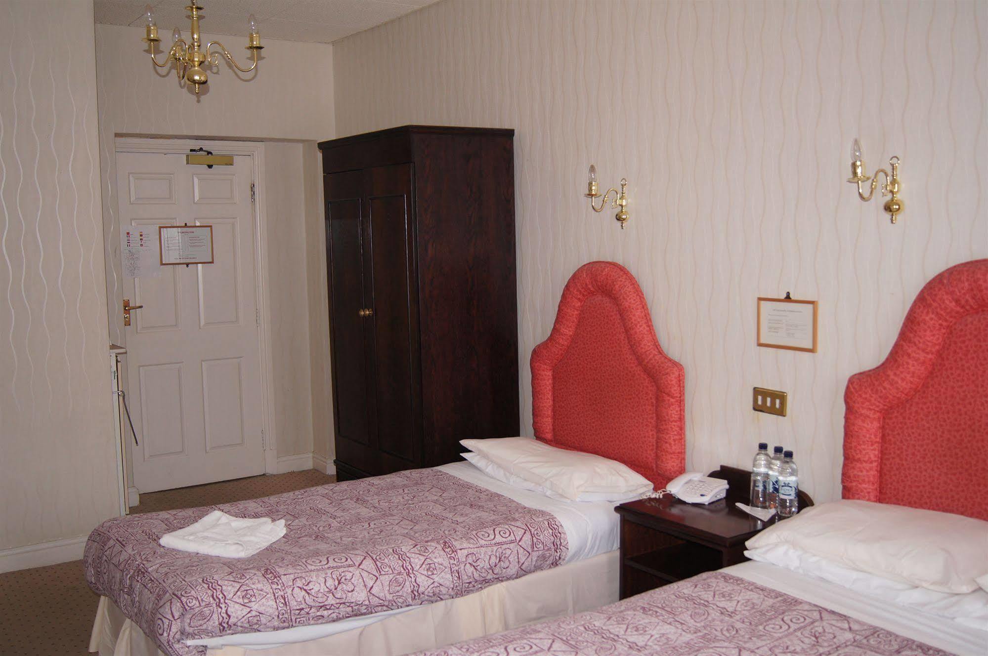 Castle Hotel Tamworth Exteriör bild